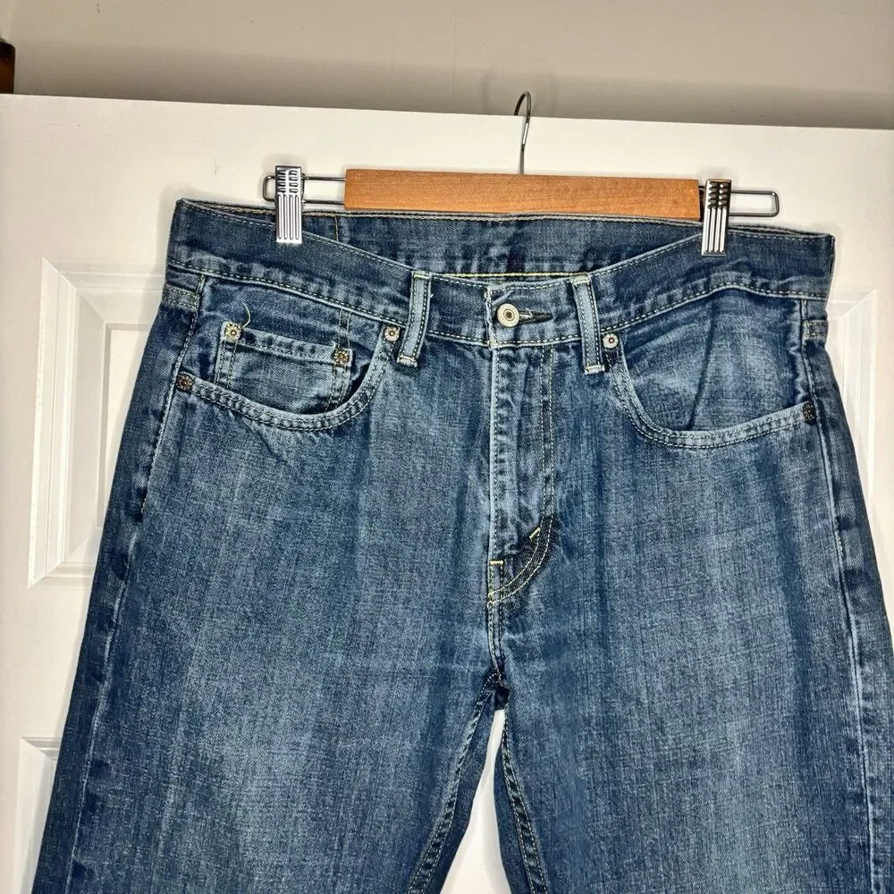 Levi's Men's Straight Jeans in Dark Wash Blue